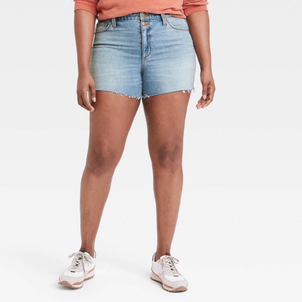 Universal Thread Vintage MIDI Shorts💙